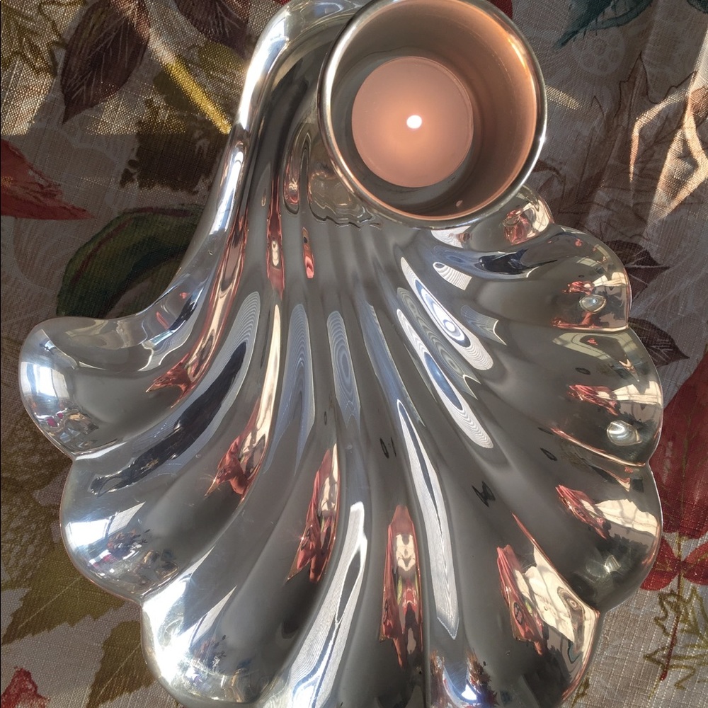 Silver 1940’s Shell Pattern Serving Dish~🍂​🍃​🍁​